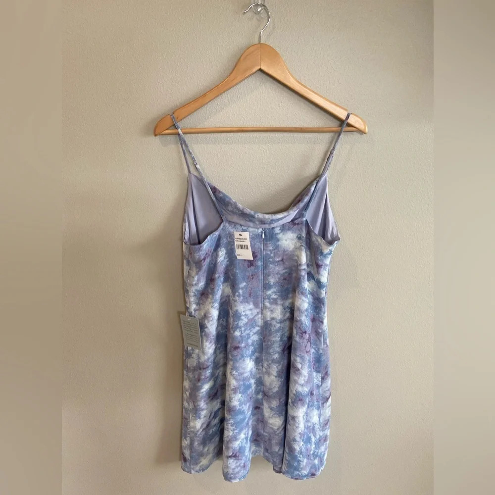 ASTR THE LABEL Purple Marble Spaghetti Strap Mini Dress Large Scoop Neck NWT - Picture 2 of 12